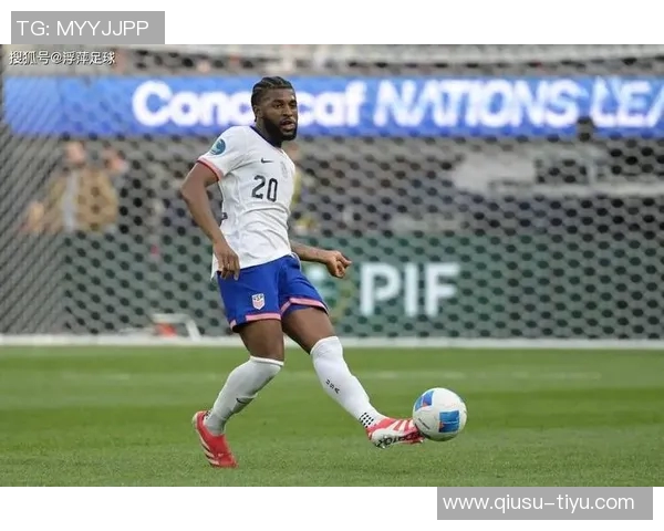 泰勒亚当斯称赞普利西奇为世界级球员需给予更多自由度以发挥潜力