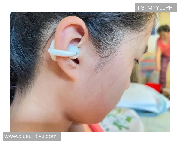 全屏沉浸体验，耳机加持，感受铁人客场的激情与震撼力量