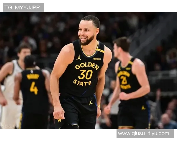 库里谈背靠背赛程挑战称球队在与掘金的较量中展现拼搏精神