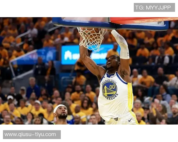 库明加薪资提升与勇士球队选项双赢局面解析