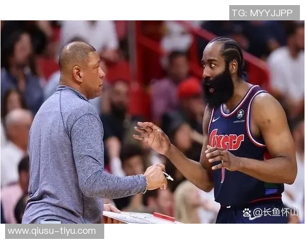 快船发布海报庆祝胜利哈登精彩投篮瞬间成焦点