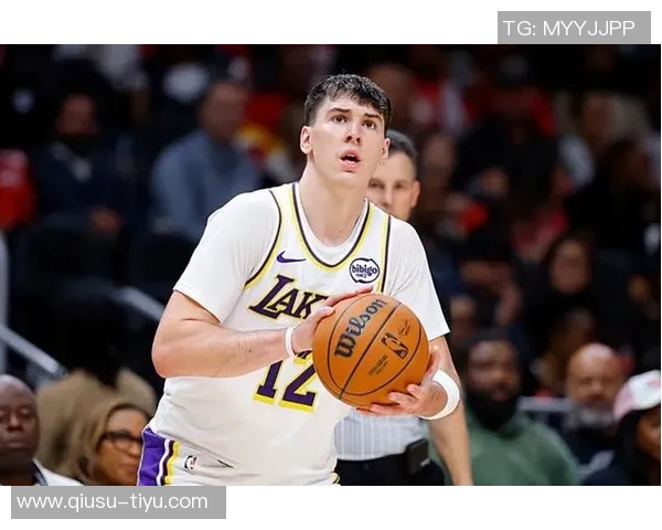 湖人队继续寻找攻守兼备的侧翼球员以此放弃今夏的财务灵活性